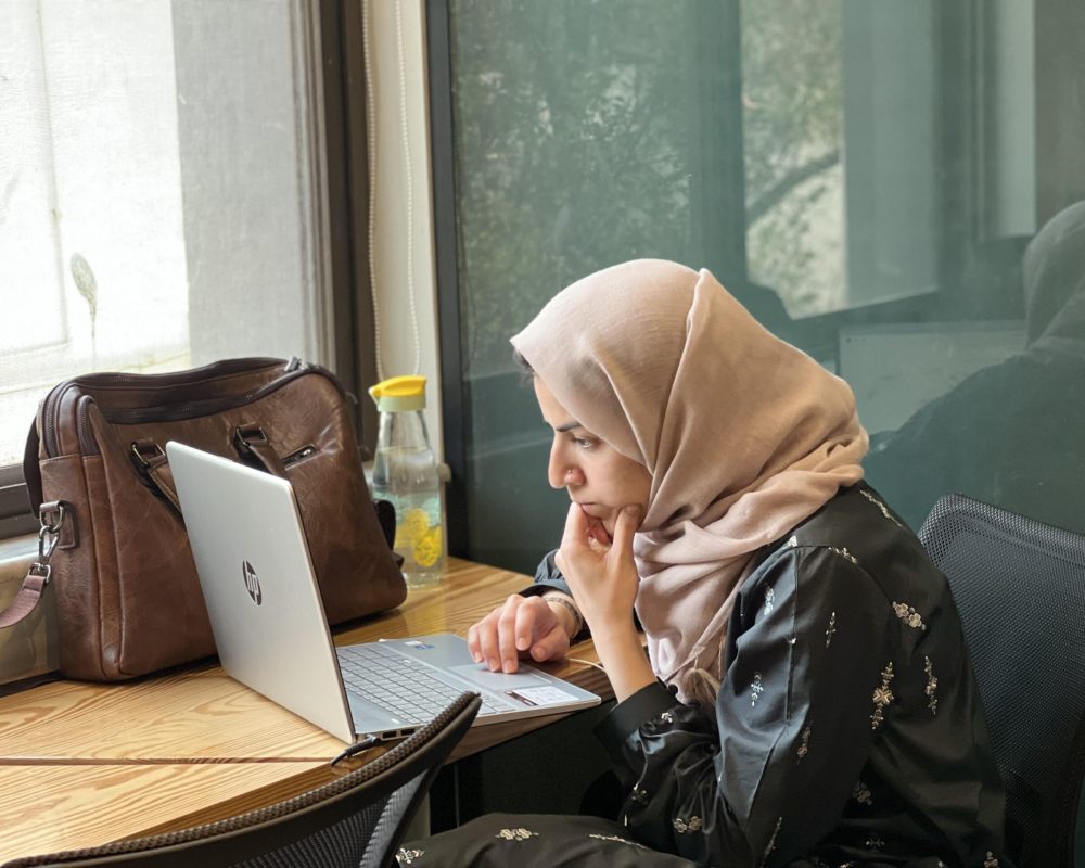 what is dedicated desk space